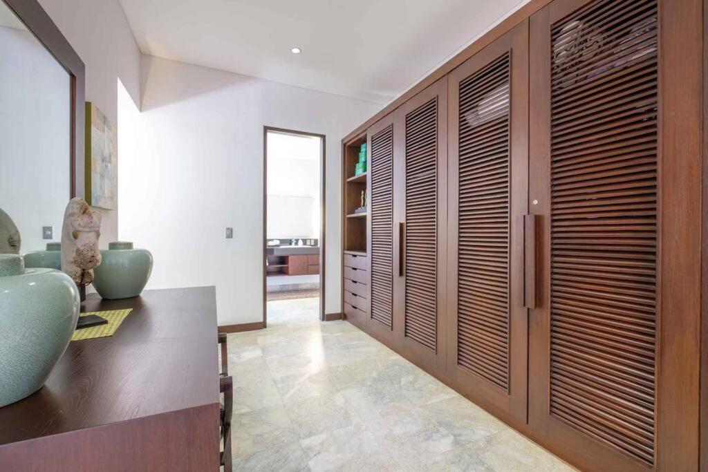 Kejora Beachfront Estate Sanur -Stunning Villa Eleven Экстерьер фото