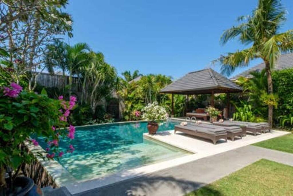 Kejora Beachfront Estate Sanur -Stunning Villa Eleven Экстерьер фото