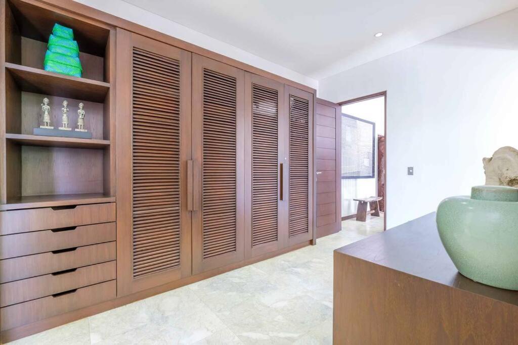 Kejora Beachfront Estate Sanur -Stunning Villa Eleven Экстерьер фото