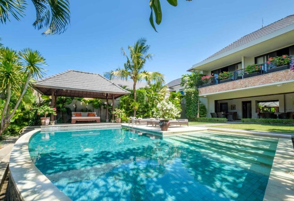 Kejora Beachfront Estate Sanur -Stunning Villa Eleven Экстерьер фото